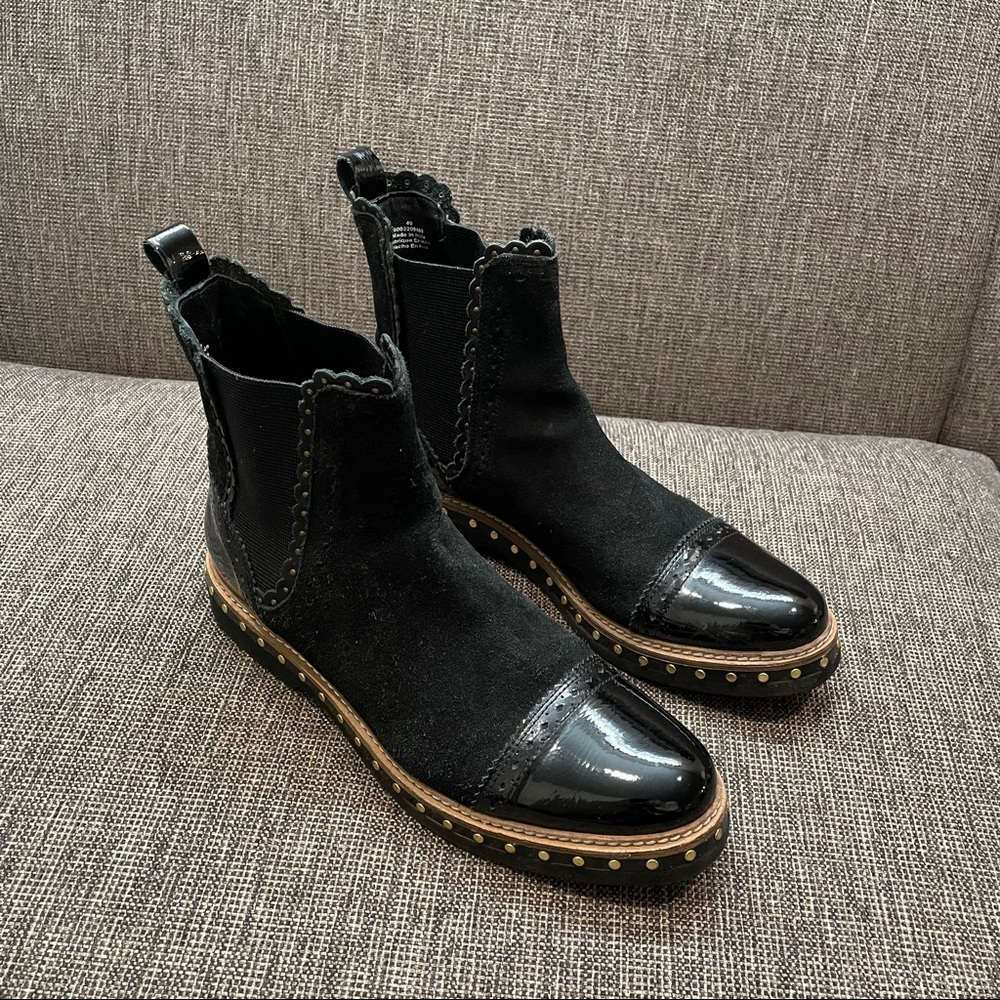 FREE PEOPLE Black Atlas Studded Chelsea Boot 9 EUC